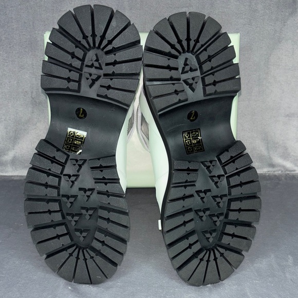 🔥🔥🔥Jeffrey Campbell White and Gold Sandals with Chunky Sole Size: 7🔥🔥🔥 - Picture 4 of 8